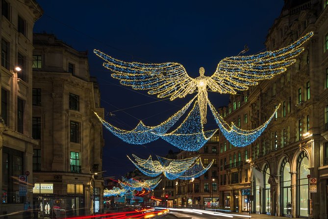 Illuminations of London on Christmas Eve - Luminous Christmas Decorations