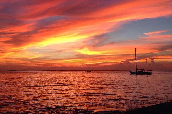 Isla Mujeres Sunset Cruise and Tour From Cancun - Inclusions