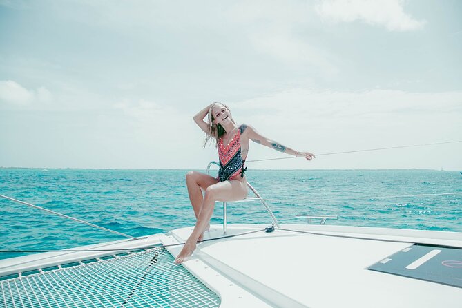 Isla Mujeres Tour: Beach Club, Snorkel & Sailing With Lunch & Bar - Overview of the Tour
