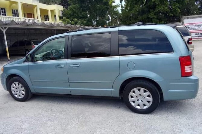 Island Tour With Private Driver - Pickup and Meeting Details