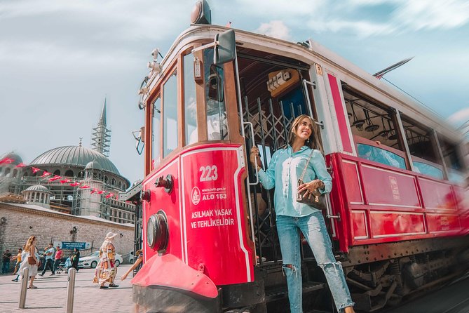 Istanbul Photographer Private Session - Editing and Retouching Process
