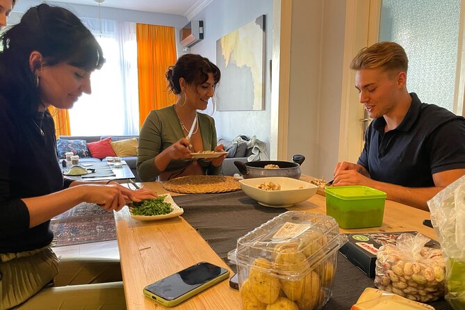 Istanbul Vegan Turkish Food Cooking With Mom and Daughter - Authentic Turkish Recipes