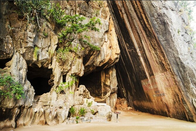 James Bond: Tour With Snorkeling in Khai Island From Khao Lak - Highlights and Attractions on the Tour