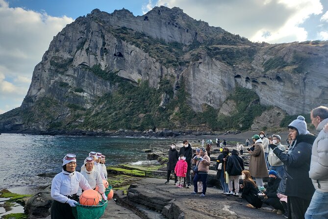 Jeju East Island Bus (Or Taxi) Tour Includes Lunch and Entrance Fee. - Questions and Additional Information