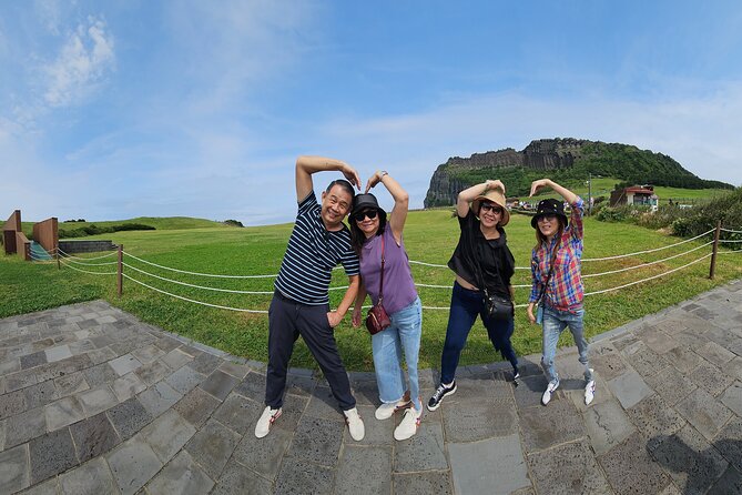 Jeju Taxi Full-Day Tour - Included Morning Sunrise - Professional Tour Guide