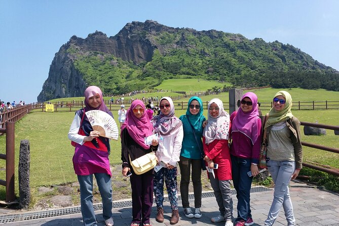 JEJU TAXI TOUR - East of JEJU ( Included Drop-Off JEJU Airport ) - Language and Communication