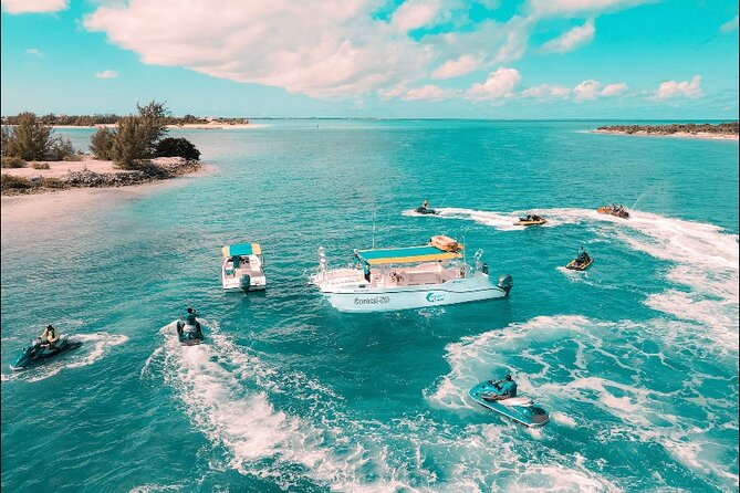 Jet Skiing Around La Famille Ship and Smaller Pristine Cays - Common Questions