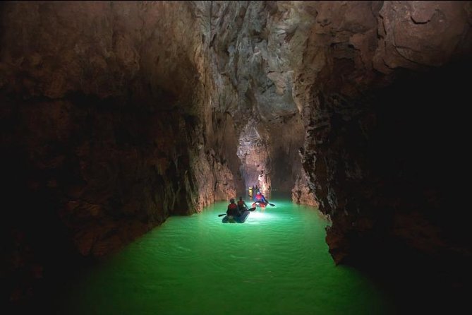 Kayaking 4500m Phong Nha Cave - Unforgettable Kayaking Adventure in Phong Nha Cave