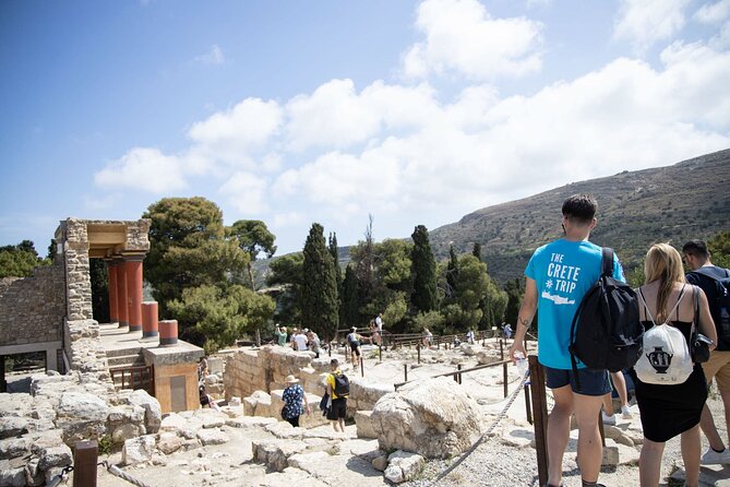 Knossos Palace Self-Guided Treasure Hunt & Tour - What To Expect