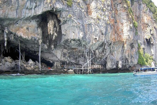 Koh Samui City Tour: Wat Phra Yai, Lat Ko, Hin Ta Hin Yai Rock - Discovering Hin Ta Hin Yai Rock
