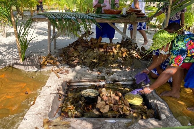 Lagoon Snorkeling Tour With Tahitian Oven Lunch in Bora Bora - Traveler Photos