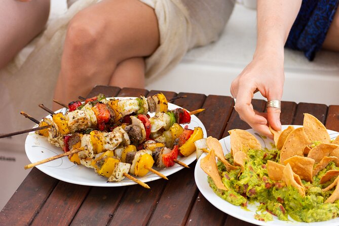 Laguna Grill - Private Boat With On-Board BBQ and Drinks Included - Private Boat Exploration