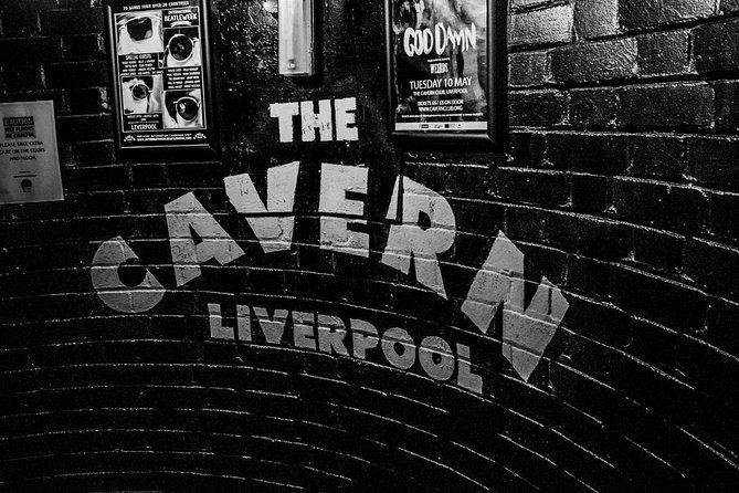 Liverpools Best Craft Drinks & Pub Food With A Local: Private & Personalized - Tastings Included Along the Way