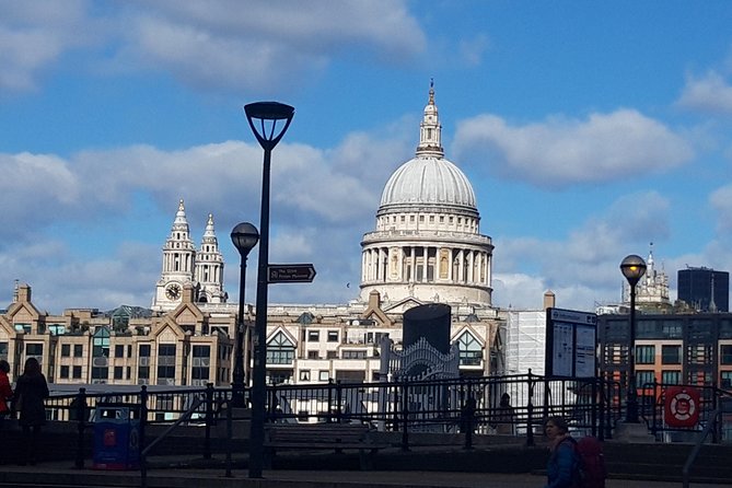 London Half- or Full-Day Car With Driver Rental - Meeting and Pickup