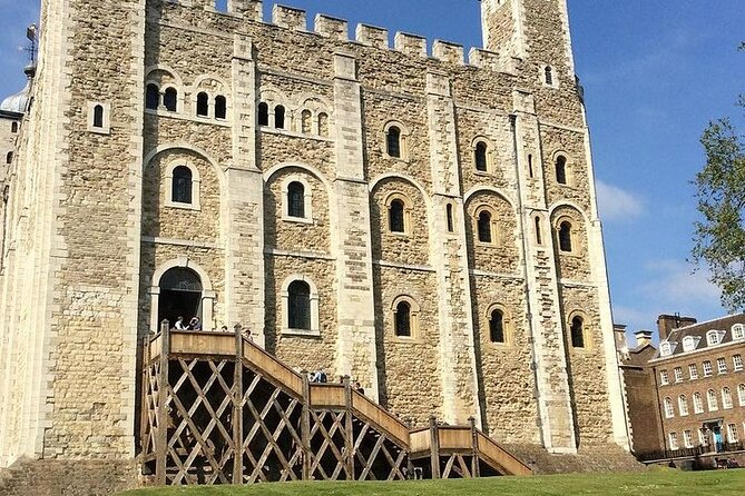 London Windsor Castle Access Tour And Audio Guided - Pass by Attractions
