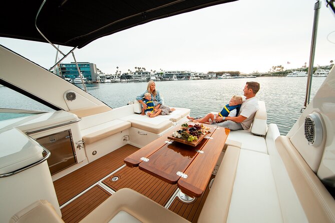 Los Angeles: Marina Del Rey Private Harbor Cruise  - Newport Beach - Inclusions and Meeting Details