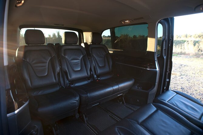Luxury Private Transfer From Civitavecchia Port to Fiumicino Airport - Meeting Point Inside the Port