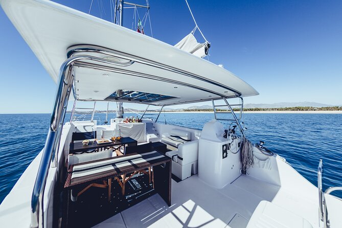 Luxury Sailing Whale Watch and The Arch (Dec 15 - Apr 15) - Inclusions and Hotel Transfers