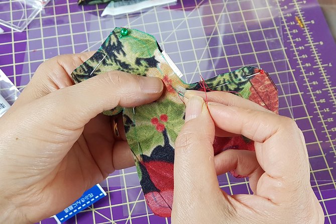 Making Jeju Pony Doll at Peaceful Seaside Cafe - Meeting and Pickup Details