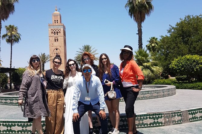 Marrakech Cultural & Shopping Tour: Old City & Souks - Discovering Unique Outlets for Traditional Crafts