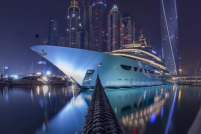 Must Try Amazing Dubai Marina Luxury Yacht Tour With Breakfast - Additional Amenities and Accessibility