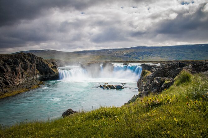 Myvatn Nature Baths W/Ticket & Godafoss Waterfall Tour Incl Lunch - Positive Reviews