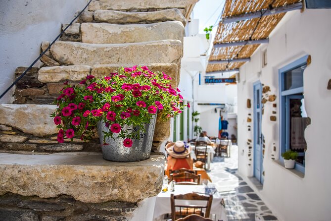 Naxos Town: Sunset Mythology Tour With Wine (Certified Guide) - Meeting and Pickup Information