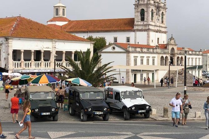  Nazaré - Jeep Safari - Taking in Local Culture