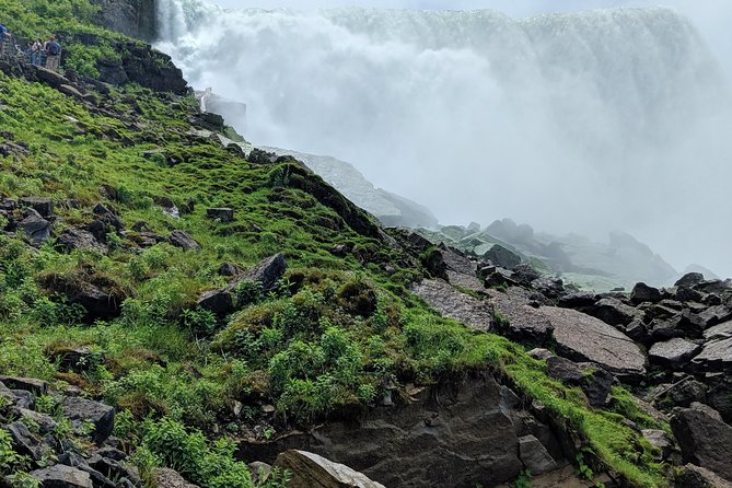 Niagara Falls Canadian Side Tour and Maid of the Mist Boat Ride Option - Inclusions
