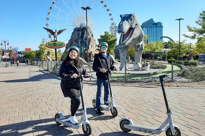 Niagara Falls Discovery Scooter Tour - Helmet Safety