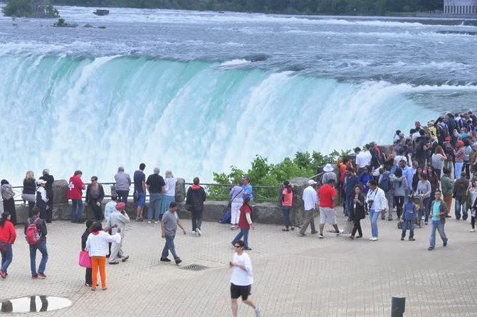 Niagara Falls Guided 9 Hour Day Trip With Round-Trip Transfer - Transportation Details