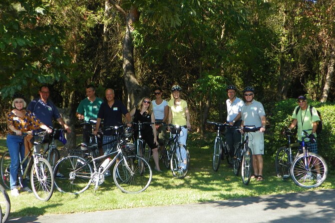 Niagara Wine and Cheese Bicycle Tour With Local Guide - Start Time and End Point Information