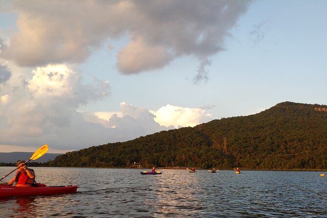 Nickajack Bat Cave Kayak Tour With Chattanooga Guided Adventures - Guided Kayaking Experience in the Tennessee River