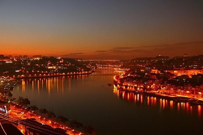 Night Tour in Porto With Dinner & Fado Show - Reviews of the Tour Guides