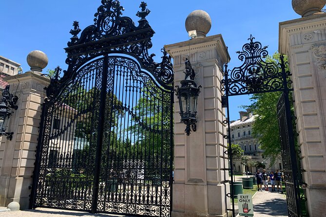 Ocean Drive Historic District: A Newport Self-Guided Driving Tour - Questions and Pricing