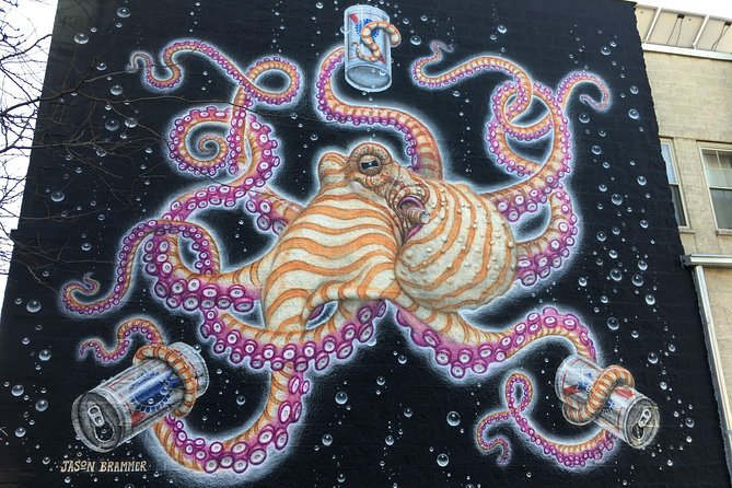Offbeat Street Art Tour of Chicago: Urban Graffiti, Art, and Murals - Exploring Urban Graffiti and Murals