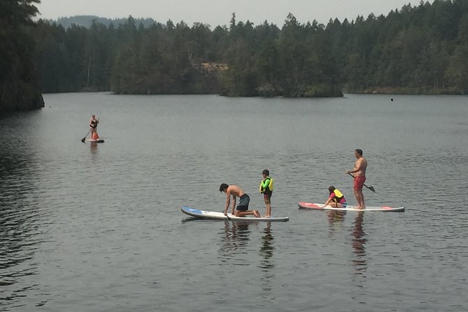 Paddling Thetis Lake - Minimum Traveler Requirement