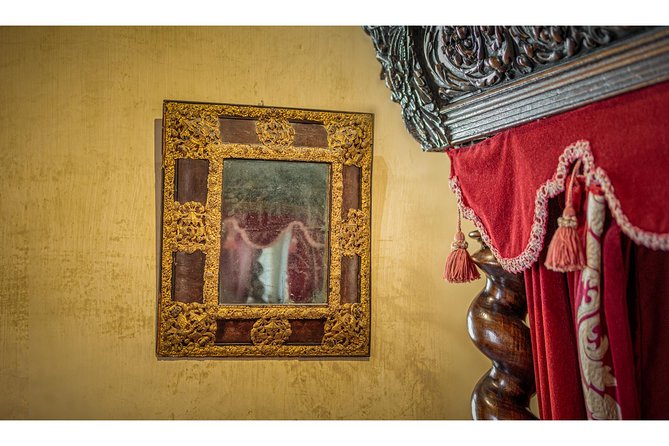 Photography Tour of Château Clos Lucé - Meeting and Pickup
