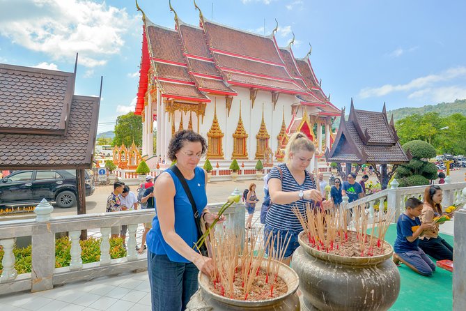 Phuket Landmark Tour , Wat Chalong , Big Bhudda - Reviews