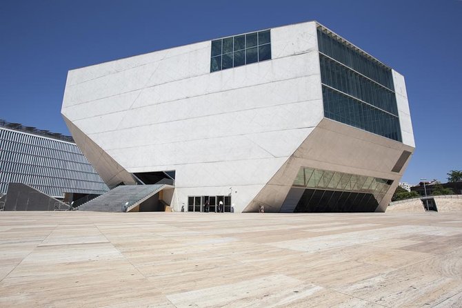 Porto City Tour Full Day With Lunch and Six Bridges Cruise - Private Basis - Foz District Exploration