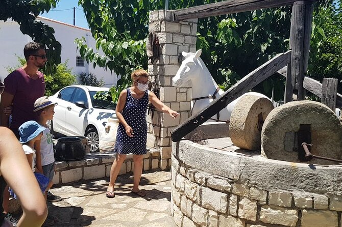 Pottery Workshop - Honey & Olive Oil Experience - Discovering the Secrets of Olive Oil Production
