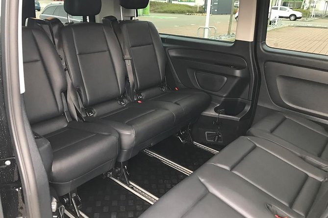 Premium Transfer From Zürich Airport to Zurich City or Zürich City to Airport - Luxury Car Services in Zürich