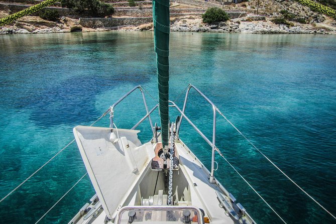 Private Day Cruise With Local Food and Wines Tasting Menu - Sailing Route and Sightseeing