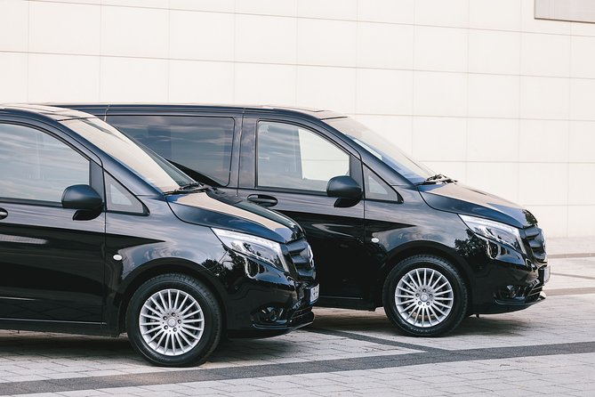 Private Departure Transfer: Calgary Downtown to Calgary International Airport - Private Tour/Activity Limited to Your Group