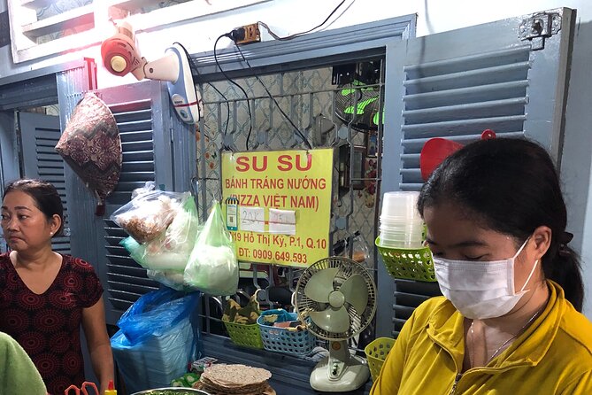 Private Half-Day Bike Tour in Saigon With Guide - Bike Rental and Equipment