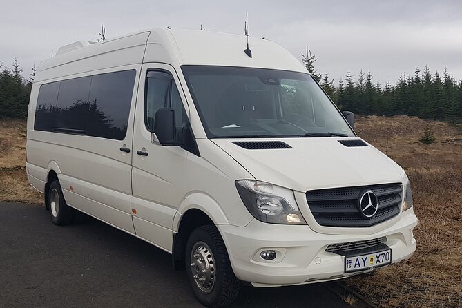 Private Keflavík Airport Round Trip Transfer - Pickup Offered
