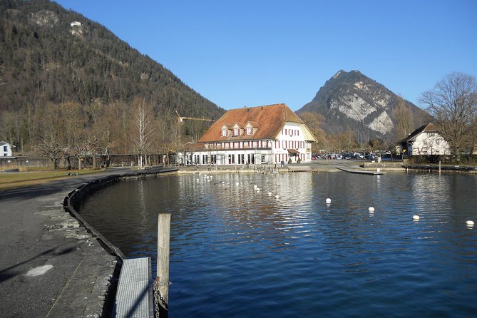 Private Lake Thun and Lake Brienz Express Tour From Interlaken - Stop at Neuhaus Beach on Lake Thun