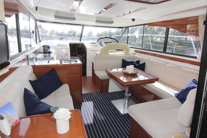 Private Luxury Motor Boat 6 & 8 Hour Full Day Charter - Charter Capacity and Meeting Point