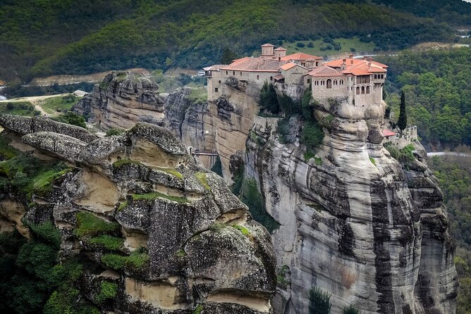 Private Minivan Transfer to Meteora and Back From Thessaloniki - Benefits of Private Transfer