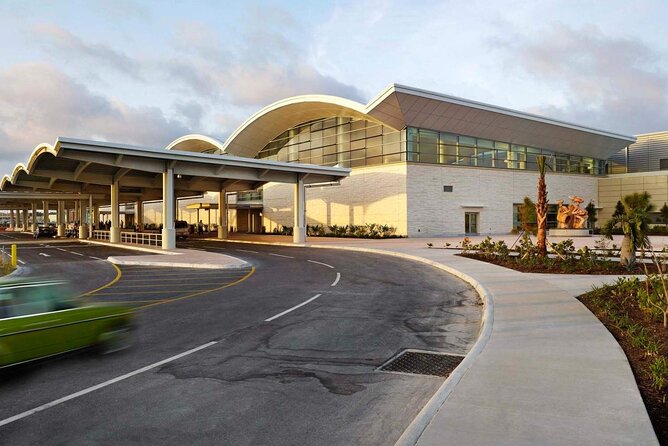 (Private) Nassau Bahamas Airport Round-Trip Transfers (1-4ppl One Flat Rate) - Traveler Photos (If Applicable)